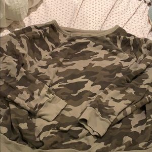 ARMY/CAMOUFLAGE SWEATER (read desc.)